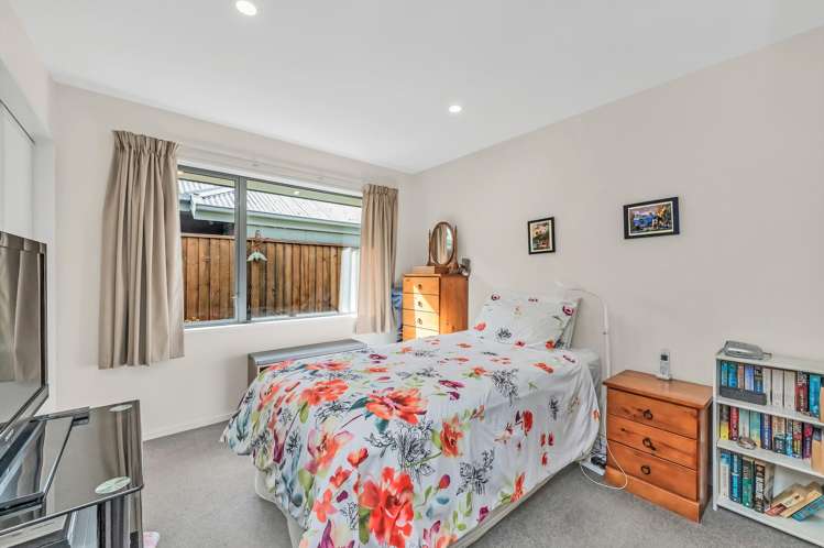 16 Venerable Terrace Yaldhurst_13