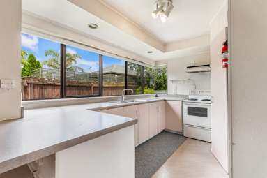 131B Parrs Cross Road_4