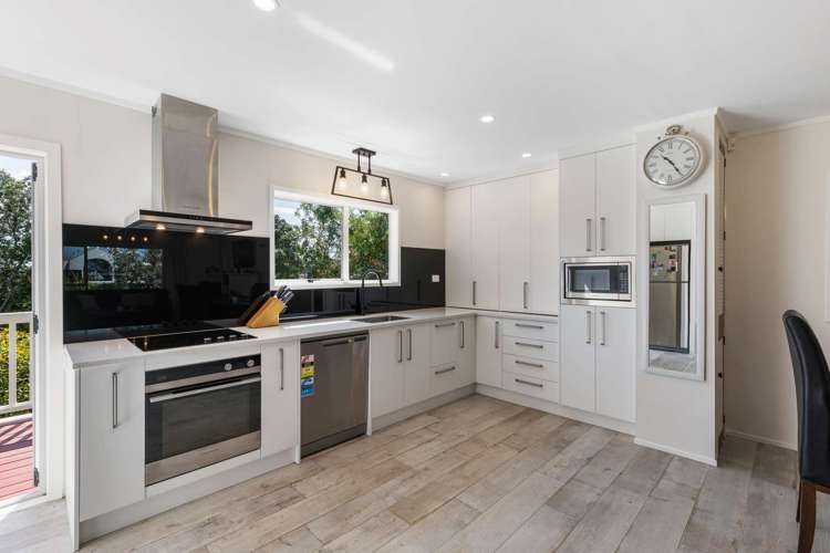 83 Rangatira Road Beach Haven_8