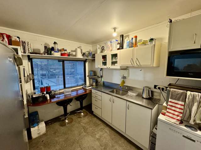 H/2 Manga Road Silverdale_4