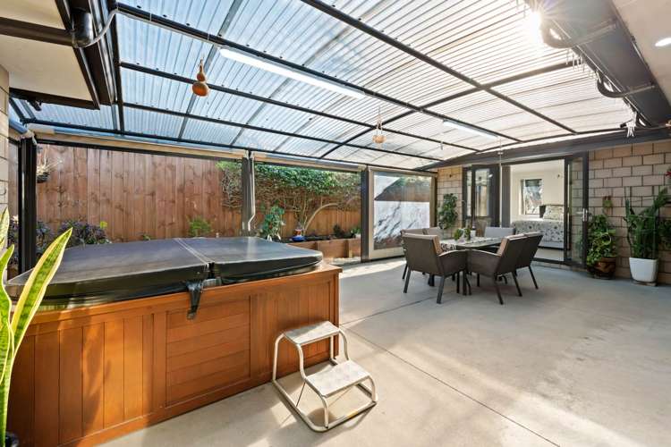 51 Sunningdale Street Wattle Downs_6