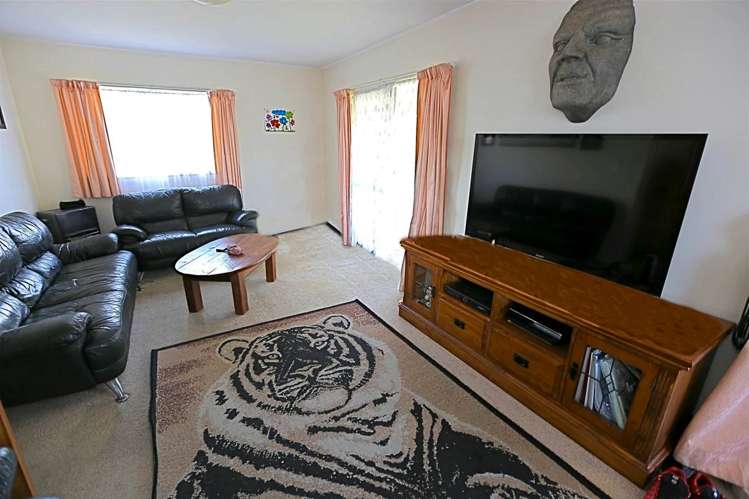 27 Burundi Avenue Clendon Park_1