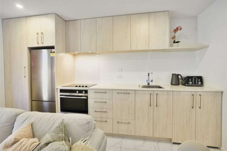 2/196 Worcester Street_4