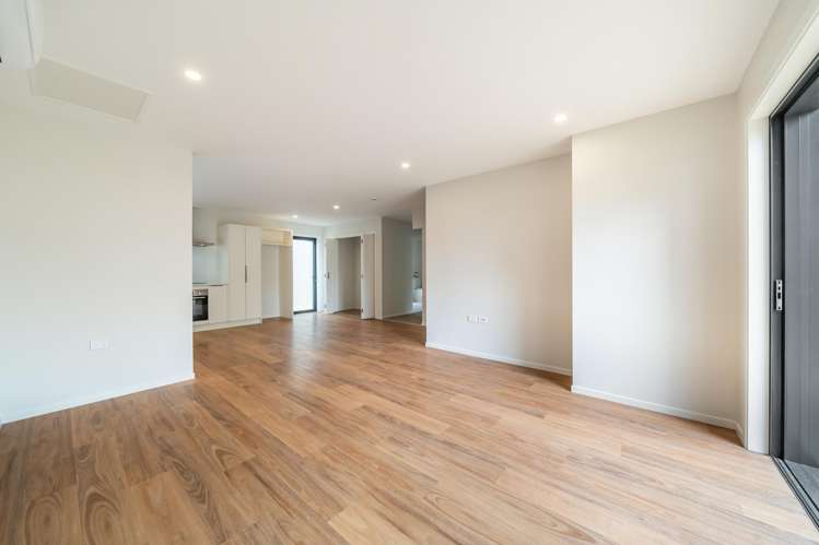 14/4; 15/4 Tawhai Street Stokes Valley_9