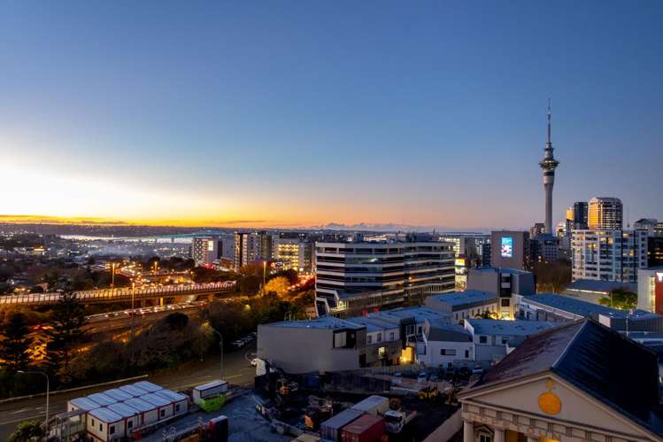 9A/22-28 Beresford Square_1