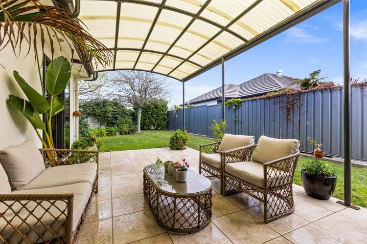 4 Drake Crescent Awatoto_15