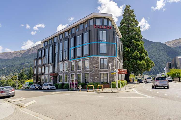 205 (Door 206) Ramada Hotel, 18 Frankton Road_2