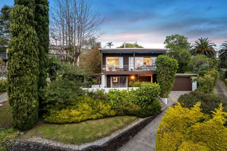 18 Surville Place Mairangi Bay_36