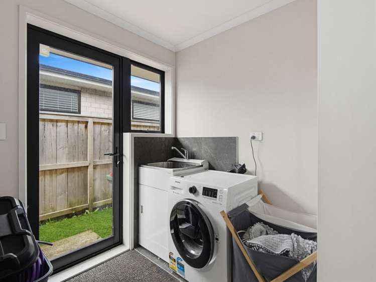 14 Urumaraki Avenue Helensville_19