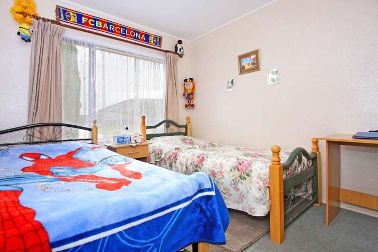 21 Earnslaw Crescent Clover Park_7