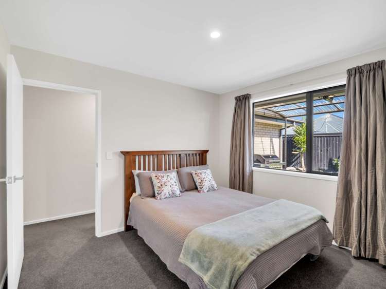 10 Petunia Drive Wigram_15