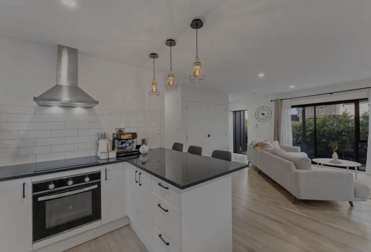 63 Black Beech Crescent Takanini_9