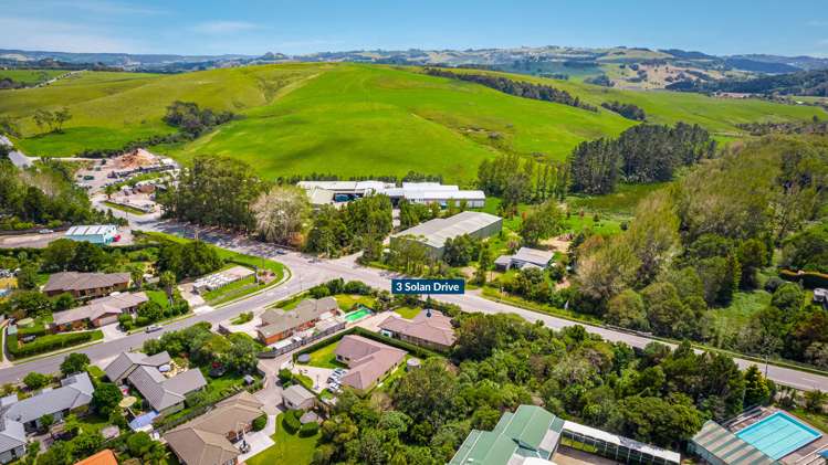 3 Solan Drive Waimauku_22