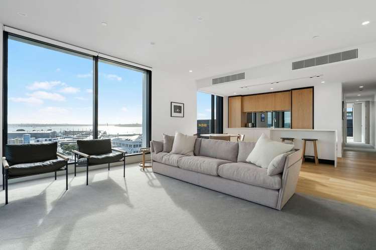 602/70 Daldy Street 500164_2