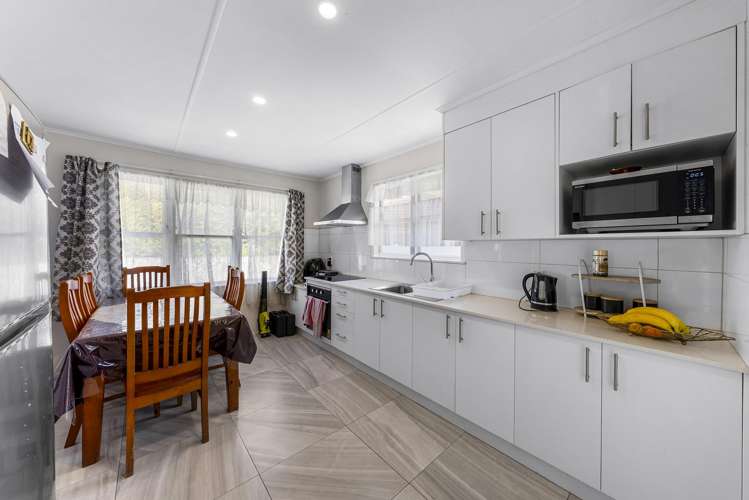 2/35 Forbes Road Favona_7