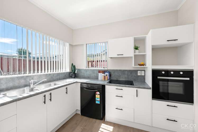 5 Ferretti Grove Avalon_8