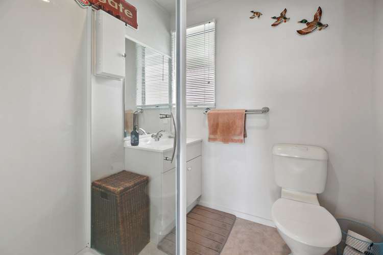 4 Rauparaha Street Marokopa_28