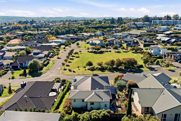 16 Botanical Heights Drive Waipahihi_18