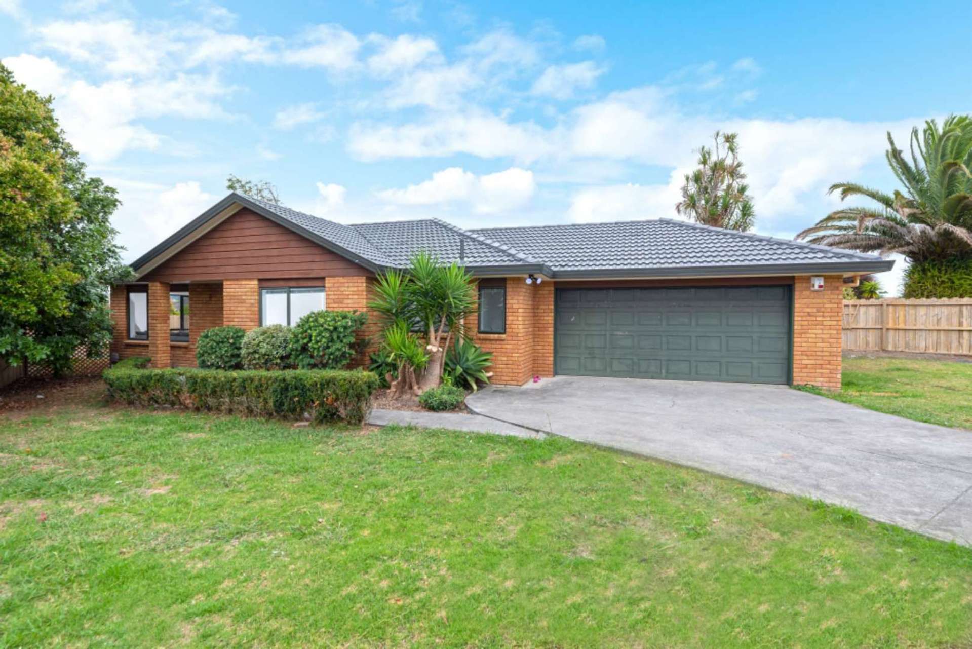 24 Davington Way Pakuranga Heights_0