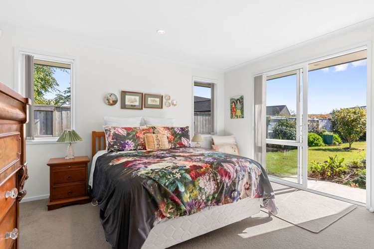 22 Kowi Lakes Drive One Tree Point_11