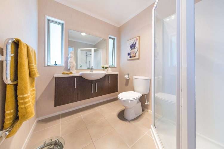 4 Dapple Place Flat Bush_11