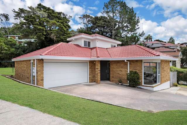 Double Westlake Zone + Stunning Brick & Tile home