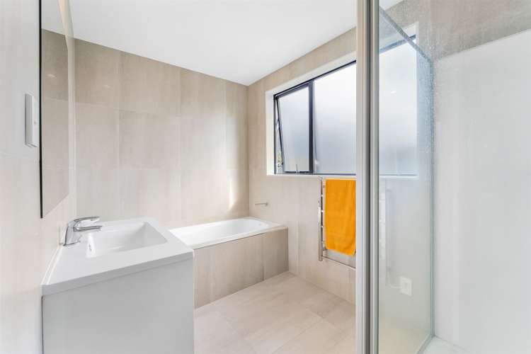 16 Seafarer Crescent Stanmore Bay_18