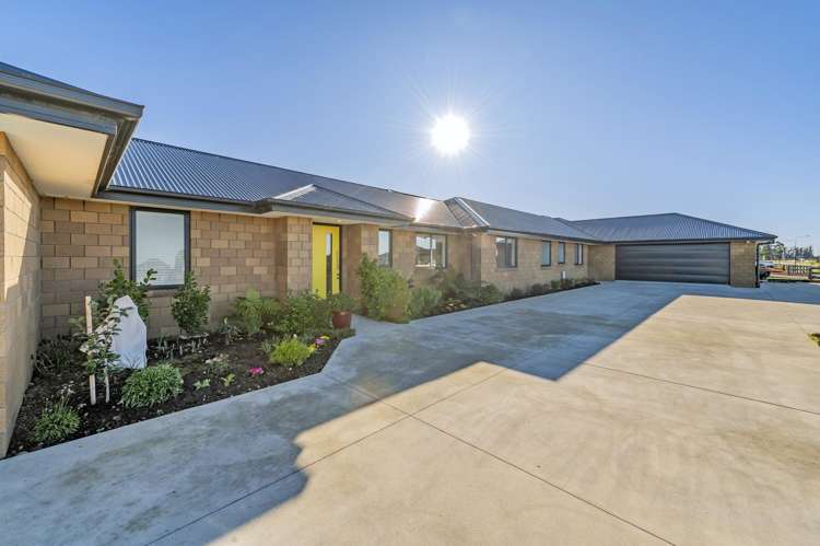 56 Summers Road Darfield_22