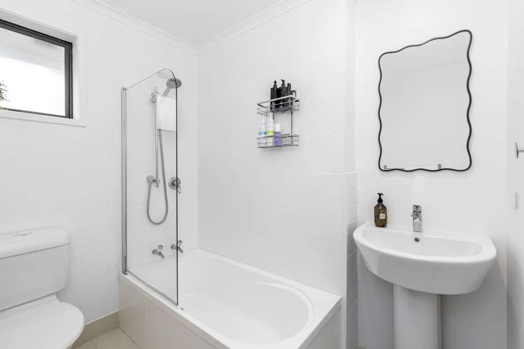 8 Roberta Crescent Orewa_12