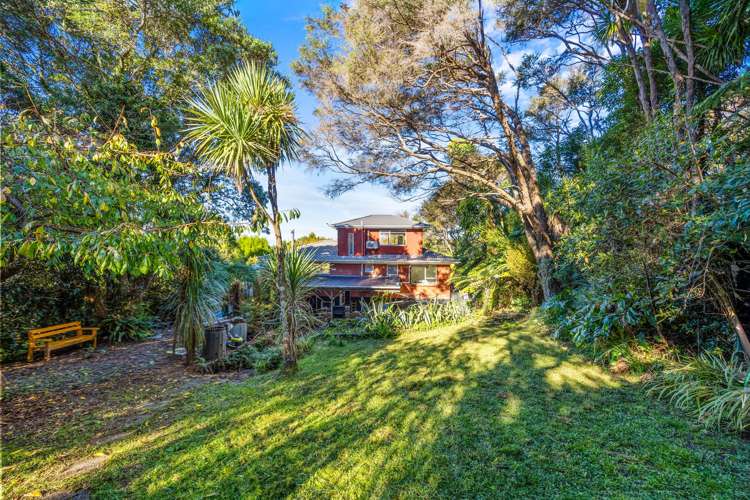 34 Rauhuia Crescent Parau_24