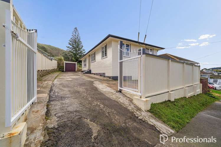 1 Wakefield Terrace Tawa_22