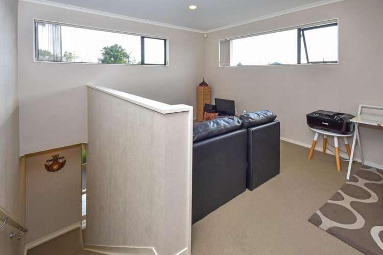 8 Ashkirk Place Wattle Downs_23