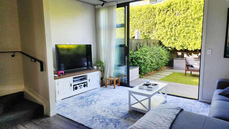 3/4163 Great North Road Glen Eden_8