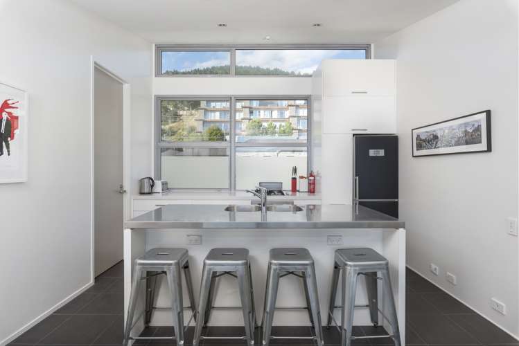6/60 Hallenstein Street Queenstown_8