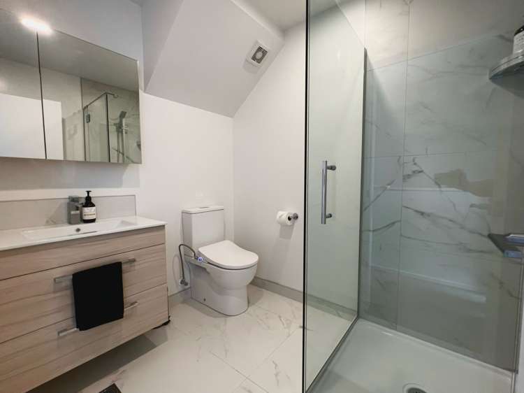 5/10 Willcott Street Mount Albert_5