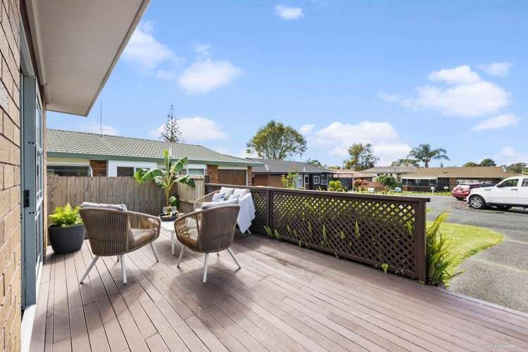 48 Bodi Place Te Atatu South_29
