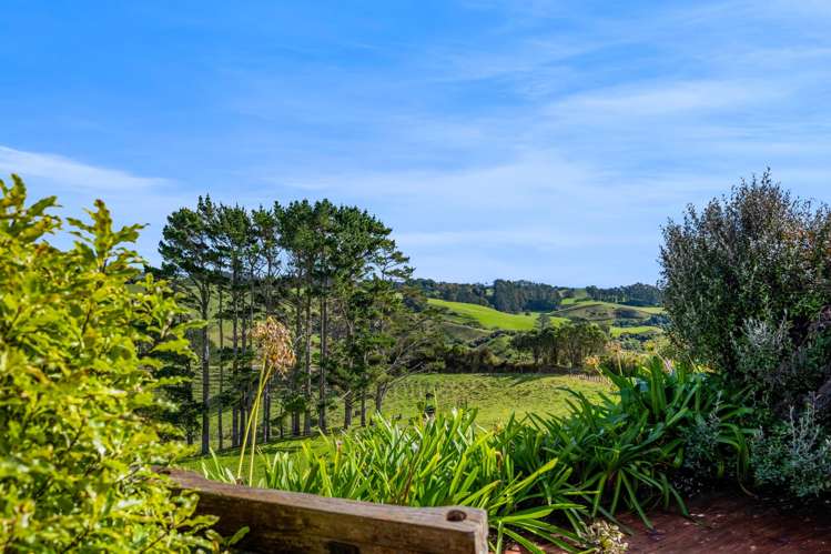 402 Hursthouse Road Tarurutangi_38