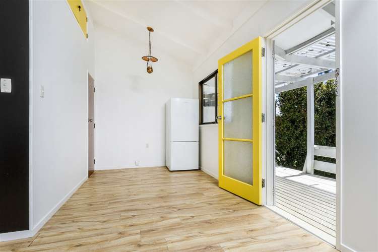 3/23a Gladstone Road Northcote_6