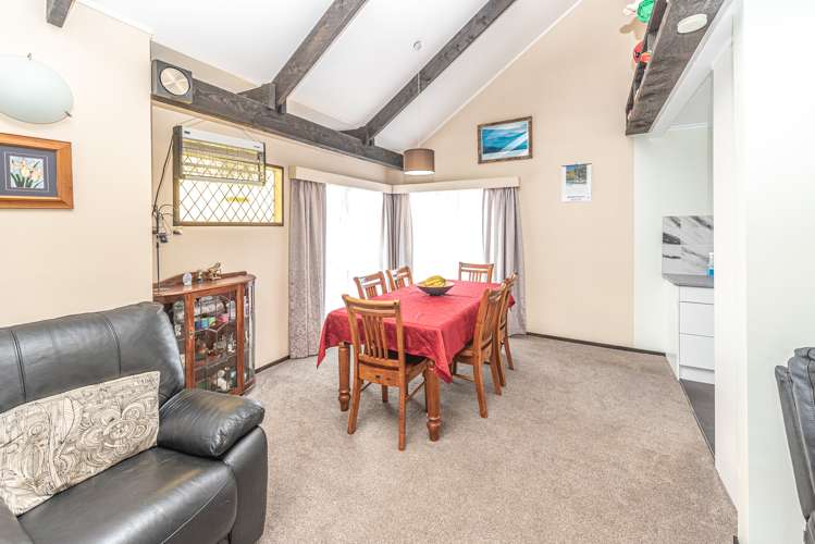 87 Devon Road Springvale_7