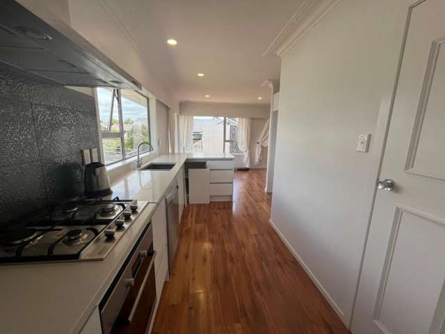 30 Walton Street Red Beach_1