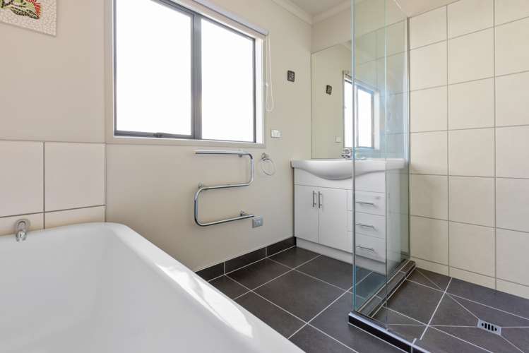 30 Lowry Place Frimley_11