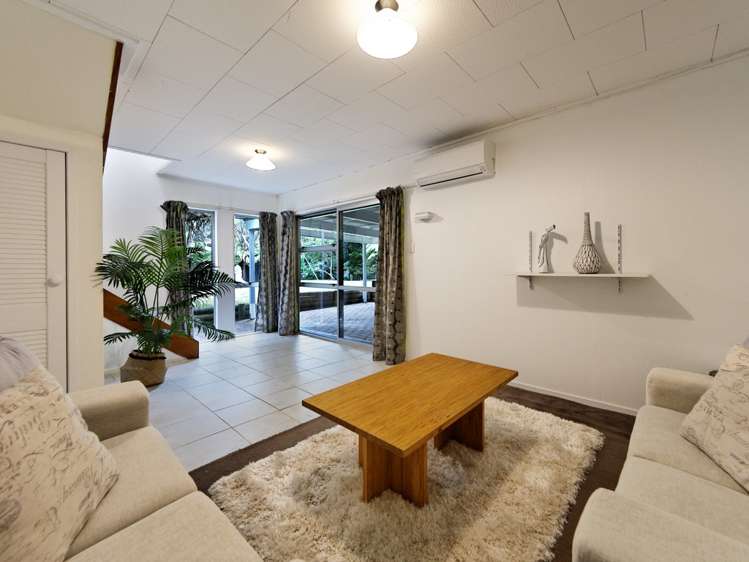 8 Sonnenberg Way Titirangi_11
