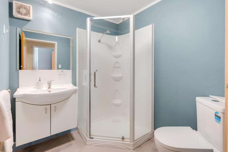 15 Robbies Road Cockle Bay_19