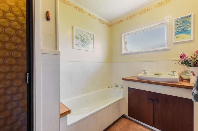 11 Kipling Crescent Stoke_18