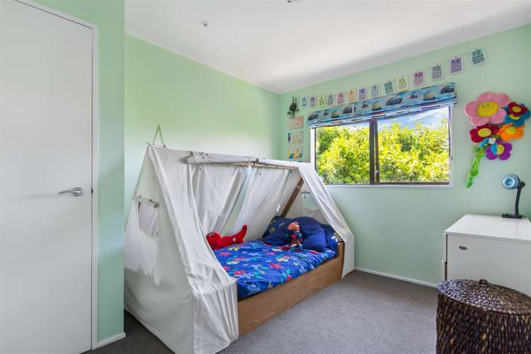 2/93 Athena Drive Totara Vale_9