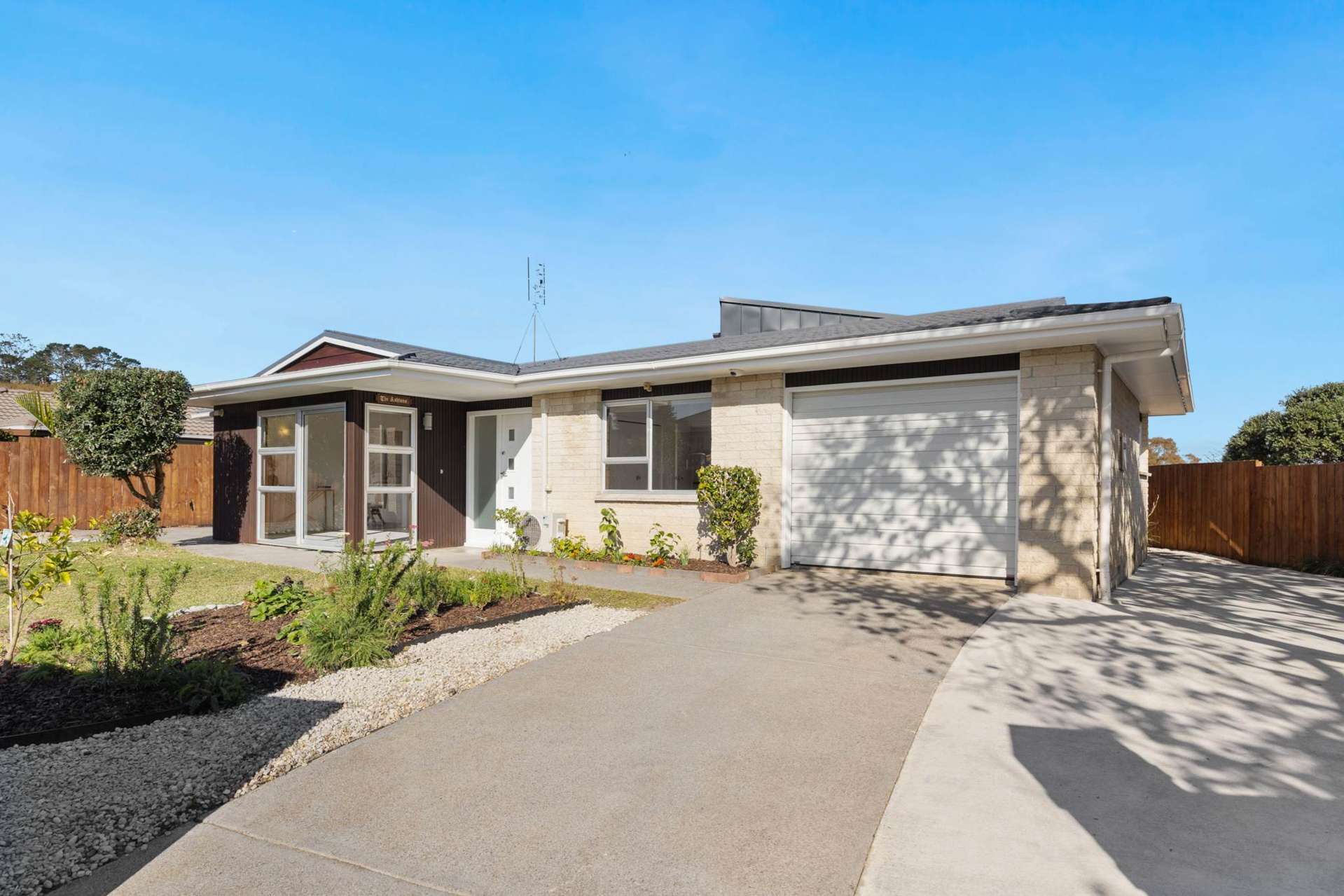 16 Maugham Drive Bucklands Beach_0