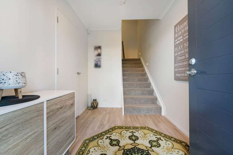 28 Matairangi Avenue Totara Heights_3