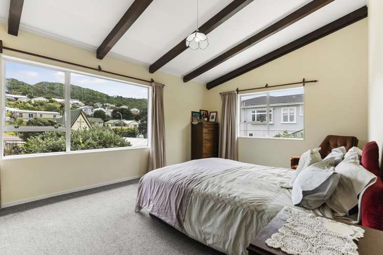 97 The Parade Island Bay_5