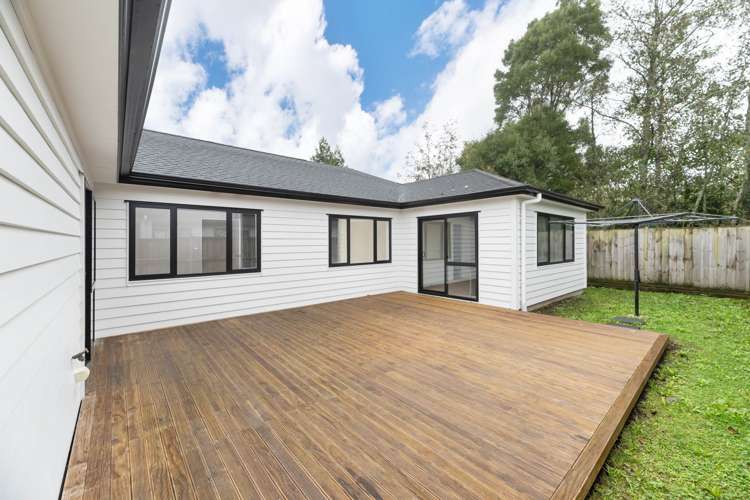 7 Hard Beech Street_5