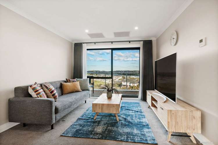 8 Ascension Crescent Orewa_10